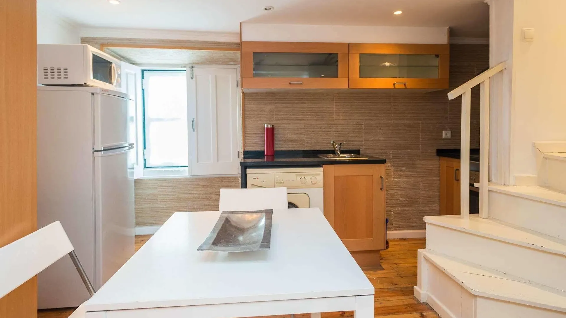 Ξενοδοχείο Lisbon Low Cost Apartments