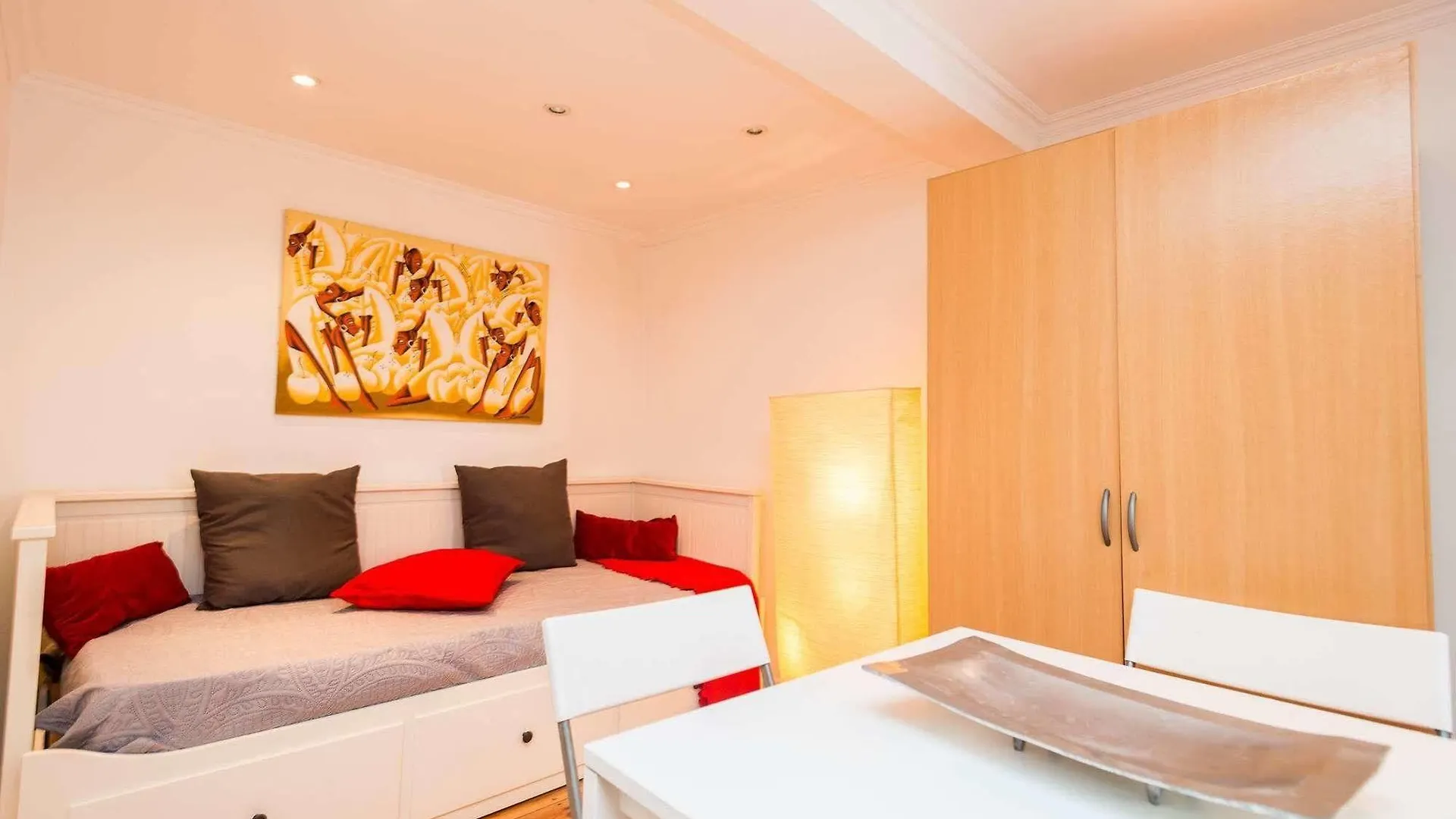 Lisbon Low Cost Apartments Ξενοδοχείο