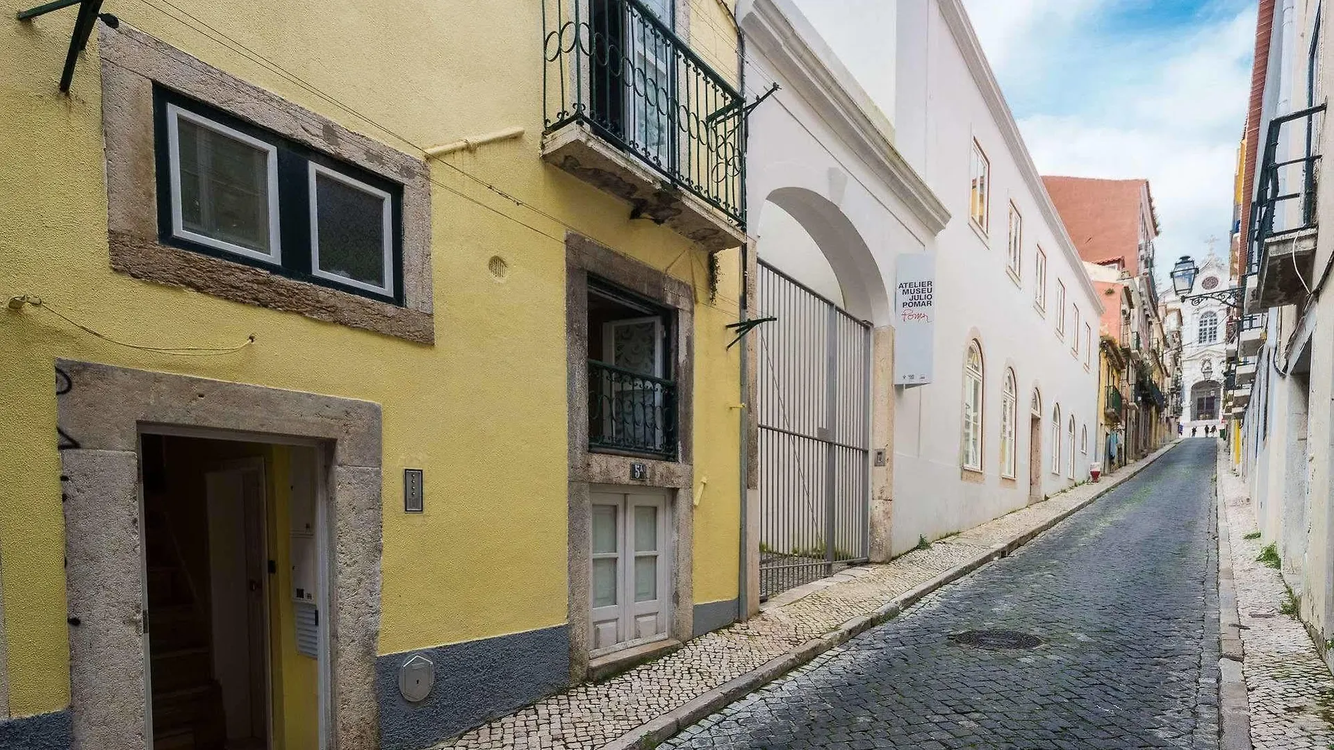 Lisbon Low Cost Apartments